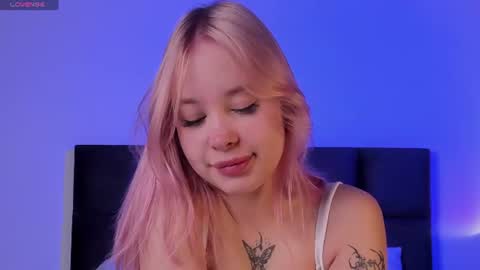 Lia online show from 06.12.26