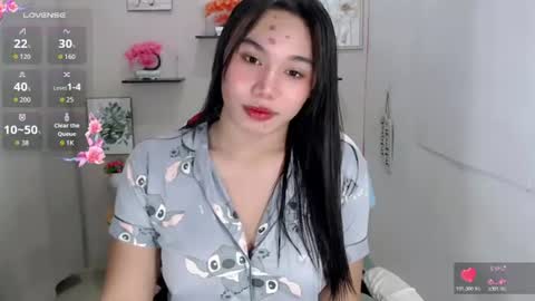 Snapshot of liane_mei chatting on 06.28.26 Liane online show from 06.28.26
