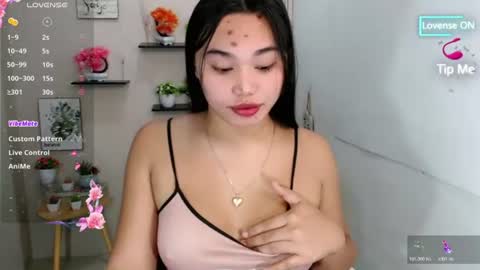 Snapshot of liane_mei chatting on 07.04.26 Liane online show from 07.04.26
