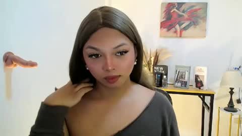 Snapshot of lianna_fox69 chatting on 05.14.26 CALL ME LIANNA online show from 05.14.26