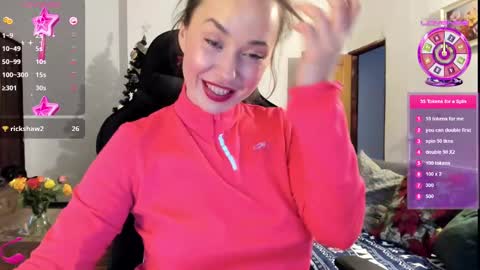 LiaQuinn online show from 02.12.25