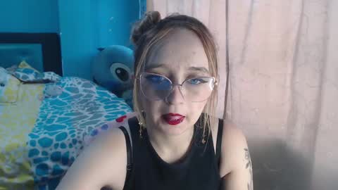 Lia Roberts online show from 02.03.25