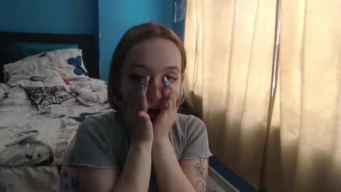 Lia Roberts online show from 02.18.25