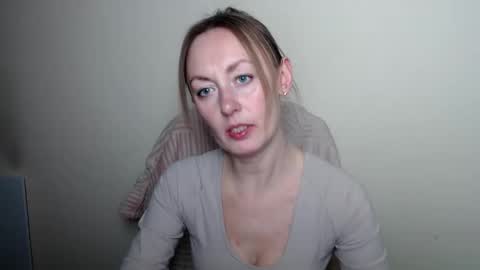 Lia online show from 04.14.26