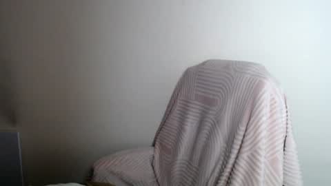 Snapshot of liasais_ chatting on 06.17.26 Lia online show from 06.17.26