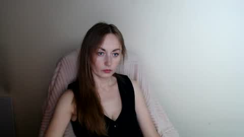 Snapshot of liasais_ chatting on 06.19.26 Lia online show from 06.19.26