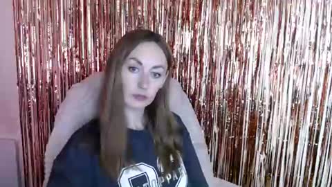 Snapshot of liasais_ chatting on 07.13.26 Lia online show from 07.13.26
