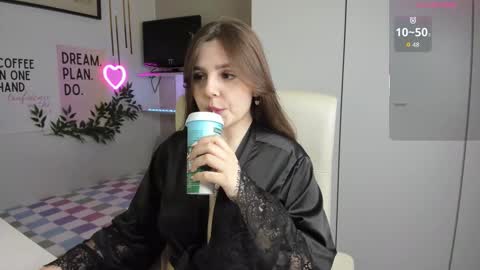 Lia online show from 10.05.25