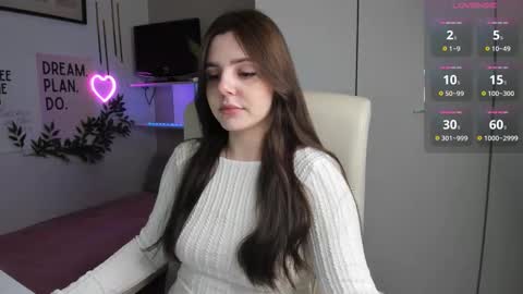 Lia online show from 10.18.25