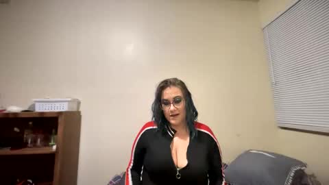 AllieAustyn online show from 12.14.24