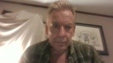 Snapshot of lickmysnowballs chatting on 12.27.24 lickmysnowballs online show from 12.27.24