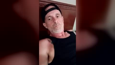 lickurlips6983 online show from 07.12.26