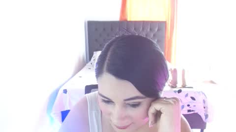 Snapshot of licy_klein chatting on 06.09.26 Isa online show from 06.09.26