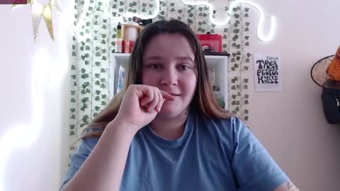 Snapshot of light_lunaa chatting on 01.30.25 light_lunaa online show from 01.30.25