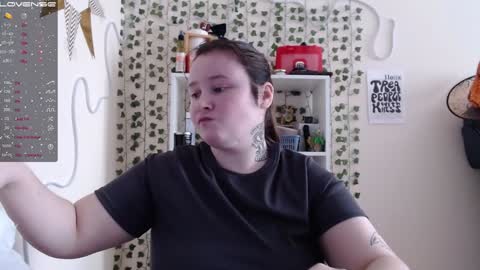 Snapshot of light_lunaa chatting on 02.01.25 light_lunaa online show from 02.01.25