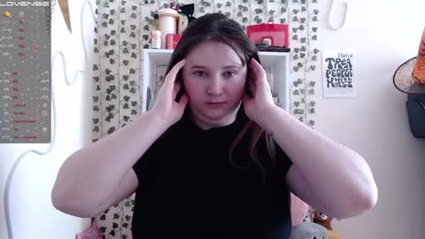 Snapshot of light_lunaa chatting on 02.07.25 light_lunaa online show from 02.07.25