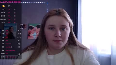 Snapshot of light_lunaa chatting on 11.14.25 light_lunaa online show from 11.14.25