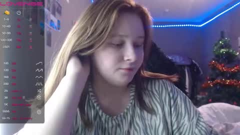 Snapshot of light_lunaa chatting on 01.12.26 light_lunaa online show from 01.12.26