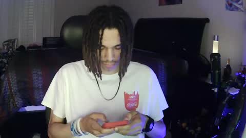 Snapshot of lightskin4you chatting on 08.04.26 lightskin4you online show from 08.04.26