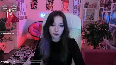 Snapshot of lii_luu chatting on 10.28.25 LiLu online show from 10.28.25