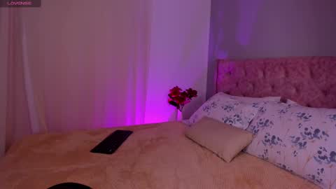 Lia Sweet online show from 02.15.25