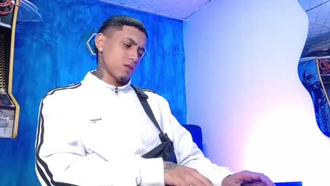 Snapshot of liiaam_lee_ chatting on 12.23.24 Daniel online show from 12.23.24