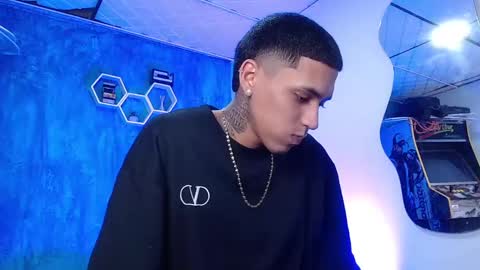 Snapshot of liiaam_lee_ chatting on 01.04.25 Daniel online show from 01.04.25