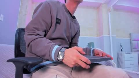 Snapshot of liiamhudson_ chatting on 03.02.25 L I I A M online show from 03.02.25