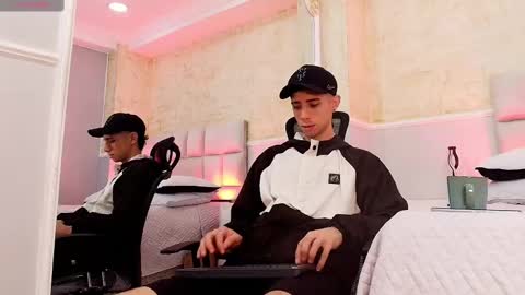 Snapshot of liiamhudson_ chatting on 03.08.25 L I I A M online show from 03.08.25