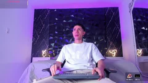 Snapshot of liiamhudson_ chatting on 03.09.25 L I I A M online show from 03.09.25