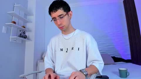 Snapshot of liiamhudson_ chatting on 09.27.25 L I I A M online show from 09.27.25