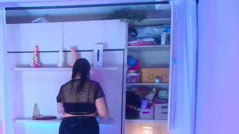         online show from 09.25.25