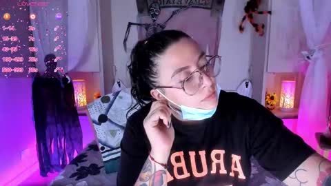         online show from 10.22.25