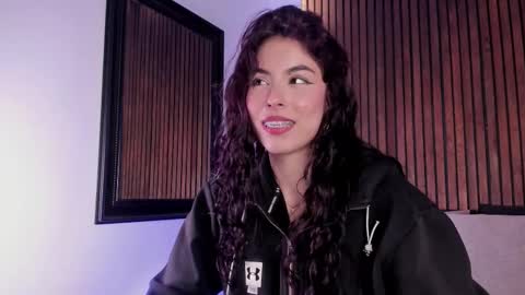 liily_murphy online show from 10.14.25