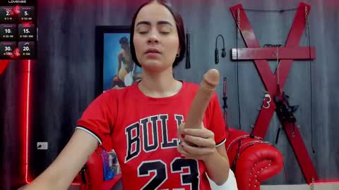 Nini - online show from 11.18.25