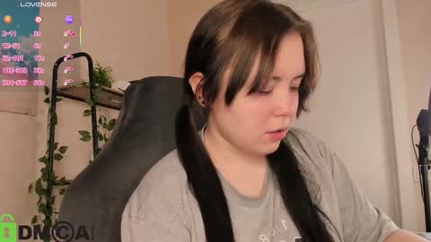 Lika Davis online show from 01.14.26