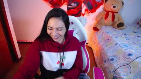 Snapshot of lika_little3 chatting on 10.28.25 Liika online show from 10.28.25