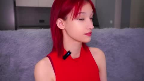 Snapshot of likalens chatting on 09.23.25 Emi online show from 09.23.25