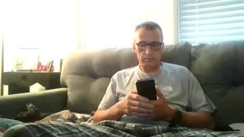 Like2watchuwatchme online show from 10.29.25