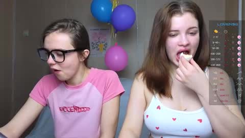 Snapshot of like_sun chatting on 12.16.24 Call me Anna online show from 12.16.24