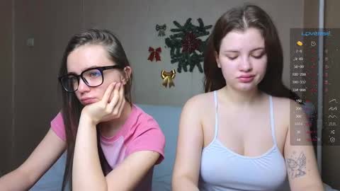 Snapshot of like_sun chatting on 12.30.24 Call me Anna online show from 12.30.24