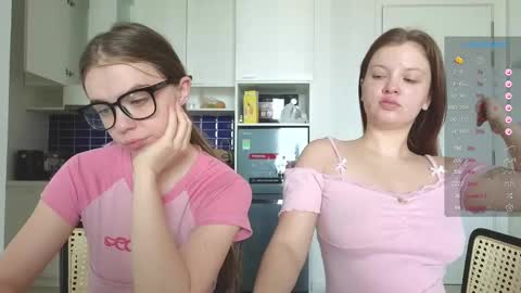 Snapshot of like_sun chatting on 02.15.25 Call me Anna online show from 02.15.25