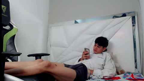 LIAM online show from 12.22.25