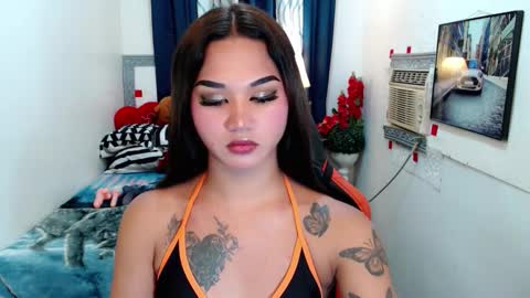 Snapshot of lil_fantacy chatting on 09.12.25 LILY online show from 09.12.25