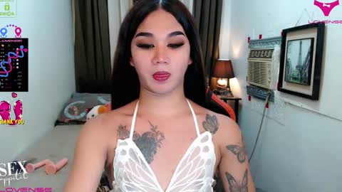 Snapshot of lil_fantacy chatting on 11.07.25 LILY online show from 11.07.25