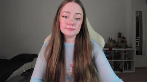 Snapshot of lil_happiness chatting on 02.14.26 for free registration 3 online show from 02.14.26