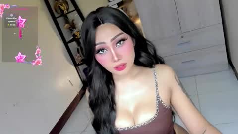 Snapshot of lil_m1ss_silly chatting on 09.24.25 Miss Lily online show from 09.24.25