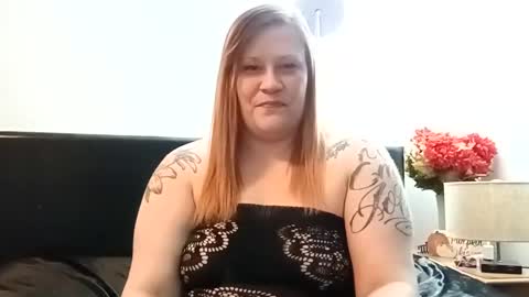 lil_nelli8 online show from 03.04.25