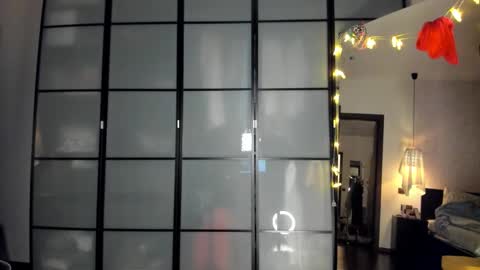 Snapshot of lil_uff chatting on 10.17.25 aka princessmaya online show from 10.17.25