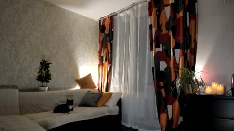 Snapshot of lil_uff chatting on 11.15.25 aka princessmaya online show from 11.15.25